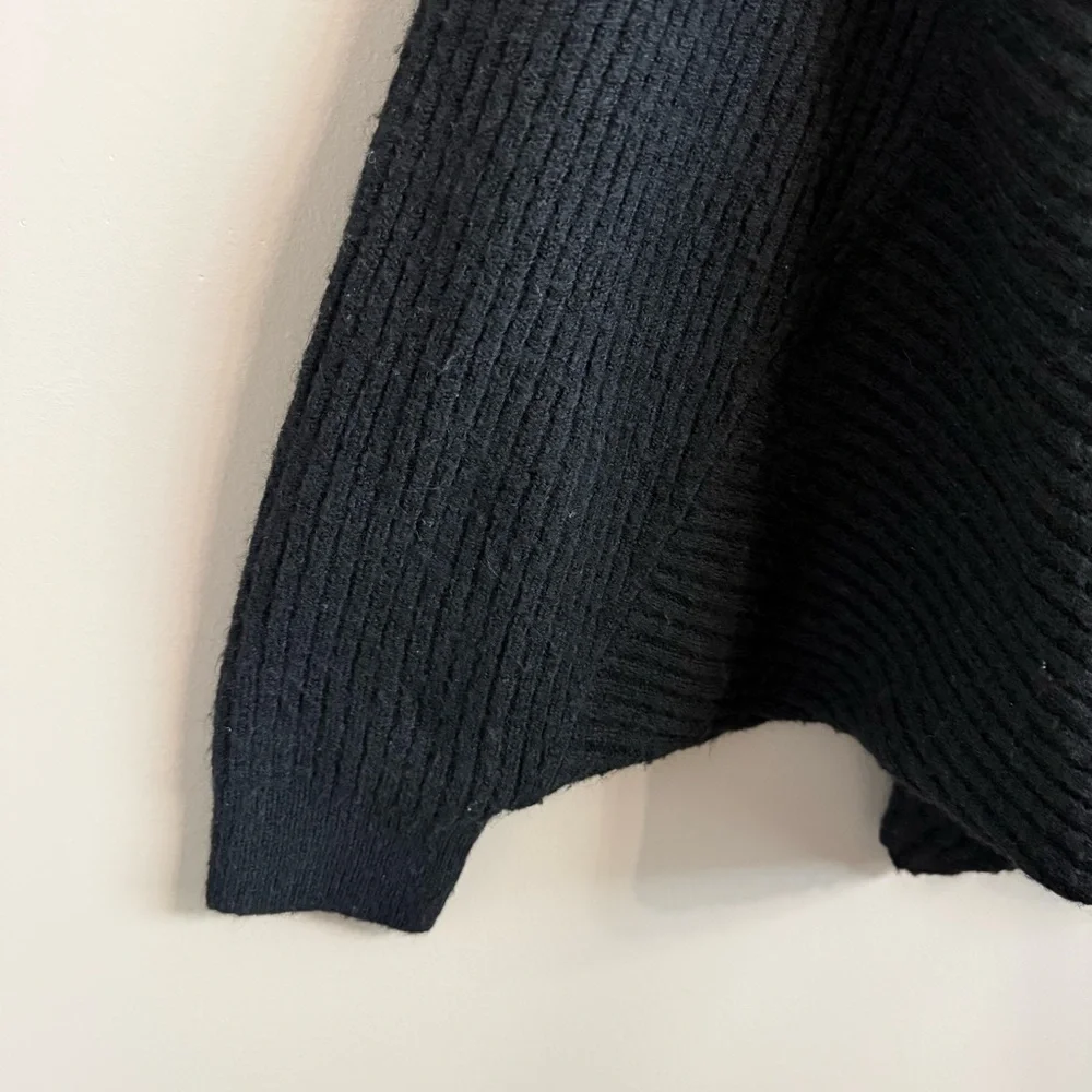 Lilly Pulitzer Arienza Black Batwing‎ Dolman Sleeves Oversized Sweater Women’s M
